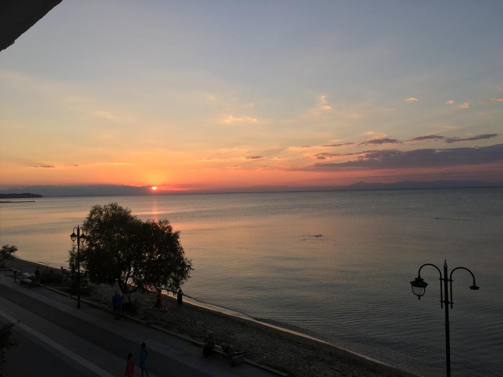 Metaxa Seafront Apartment Peraía Kültér fotó